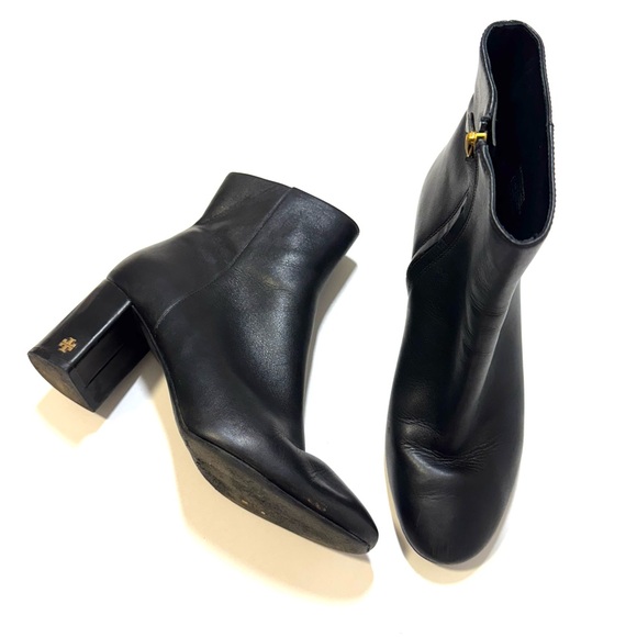 Tory Burch Brooke Perfect Black Calf Leather Ankle Booties Minimalist Size 8.5 - Picture 4 of 16